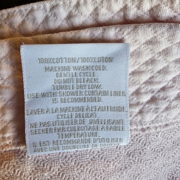 Restoration Hardware Petal Pink Diamond Matelasse Shower Curtain - Picture 4 of 4